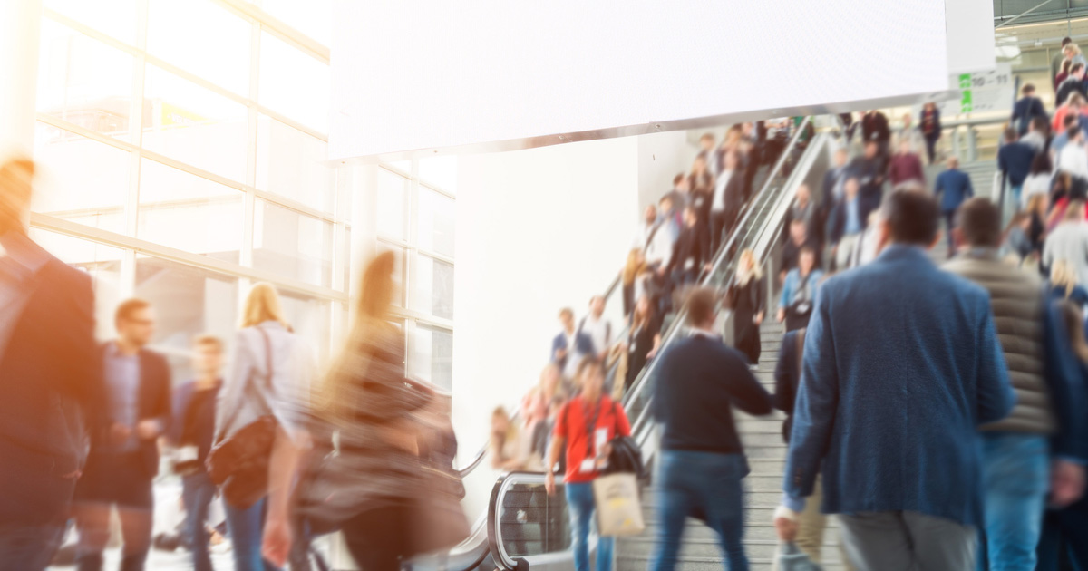 3 Ways to Avoid Downtime of Airport Motorized Walkways and Escalators
